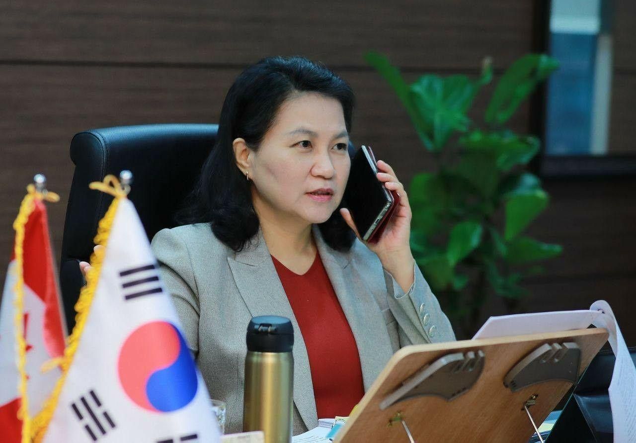 Yoo Myung-hee: Korea's First Woman Trade Minister Eyes the Top WTO Spot