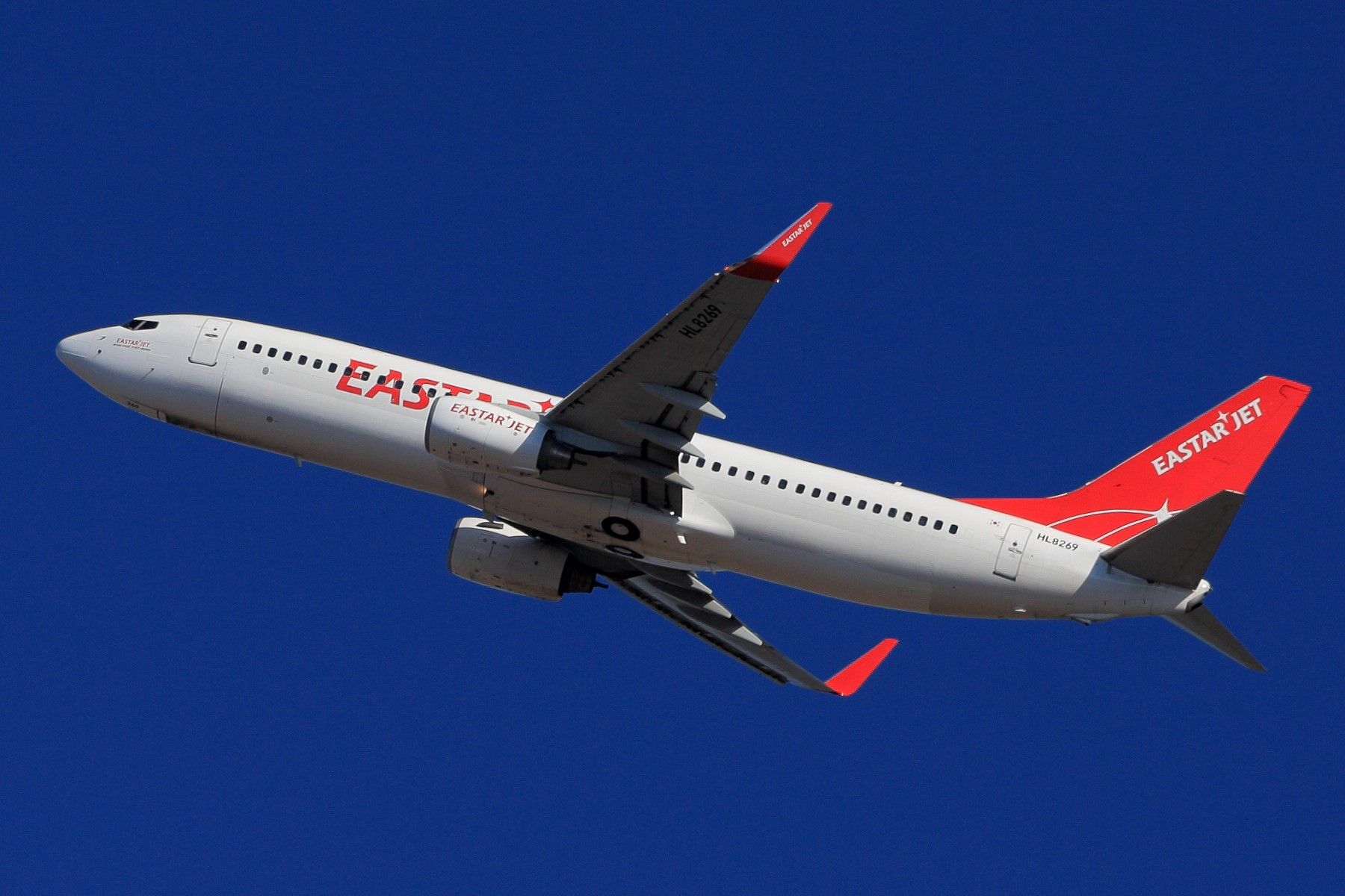 Mid-sized Construction Company to Buy the Troubled Eastar Jet