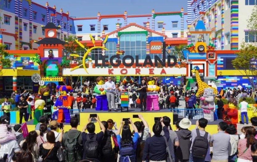 The Politics of the Legoland Bond Crisis